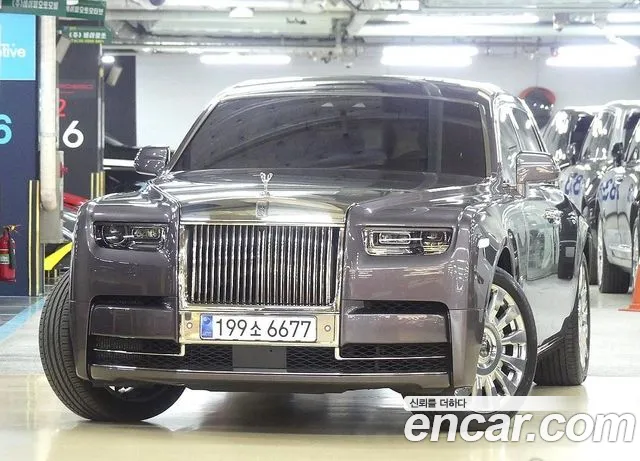 Rolls-Royce Phantom 6.7 EWB V12