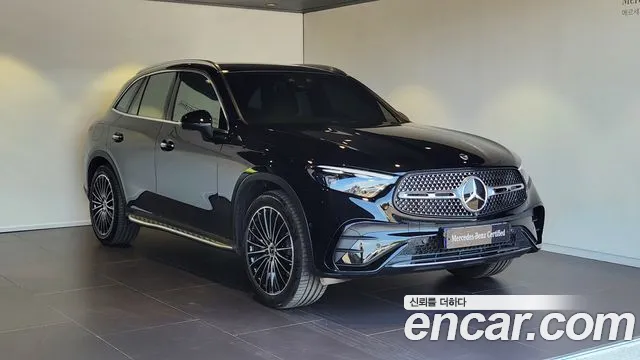 Mercedes-Benz GLC-Class GLC300 4MATIC AMG Line