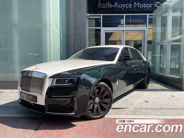 Rolls-Royce Ghost 6.7 V12