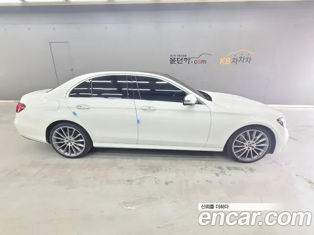 Mercedes-Benz E-Class E350 4MATIC AMG Line