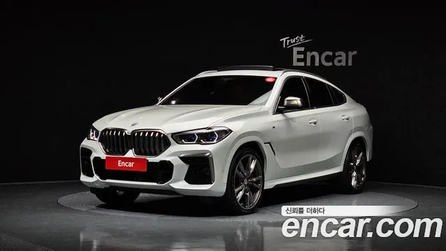 BMW X6 M50i