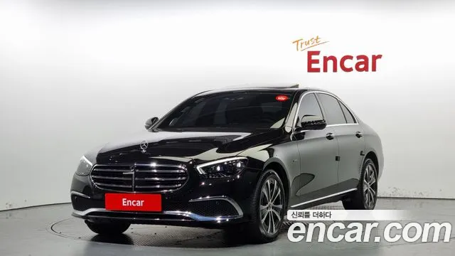 Mercedes-Benz E-Class E300e 4MATIC Exclusive