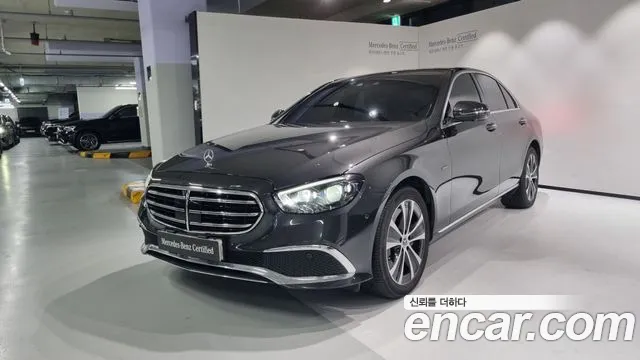 Mercedes-Benz E-Class E300e 4MATIC Exclusive