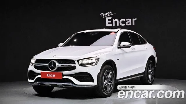 Mercedes-Benz GLC-Class GLC300e 4MATIC Coupe