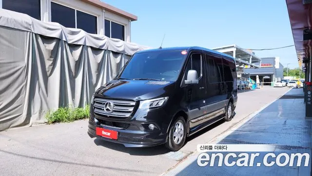 Mercedes-Benz Sprinter W907