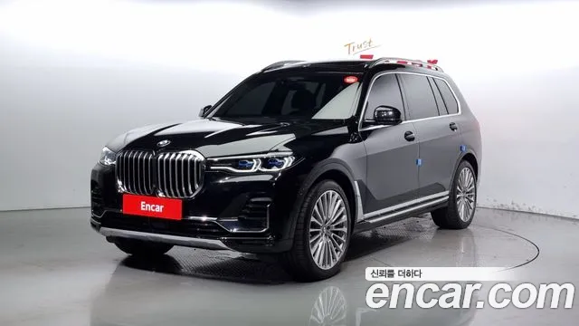 BMW X7 xDrive 40i Design Pure Excellence 6-Seater