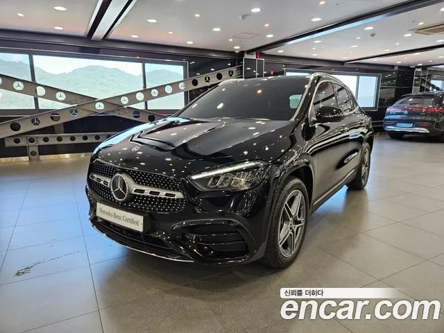 Mercedes-Benz GLA-Class GLA250 4MATIC