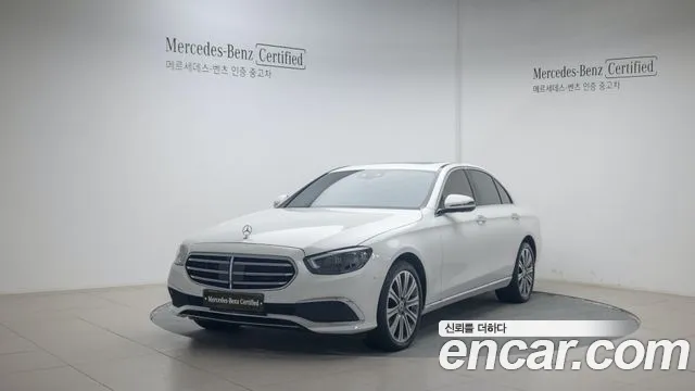 Mercedes-Benz E-Class E300e 4MATIC Exclusive