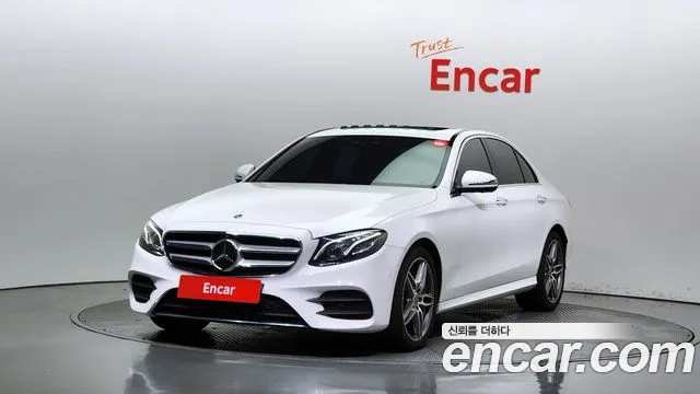 Mercedes-Benz E-Class E300 4MATIC AMG Line