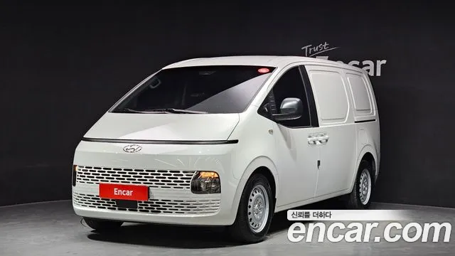 Hyundai Staria Smart