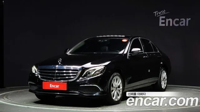 Mercedes-Benz E-Class E300 4MATIC Exclusive