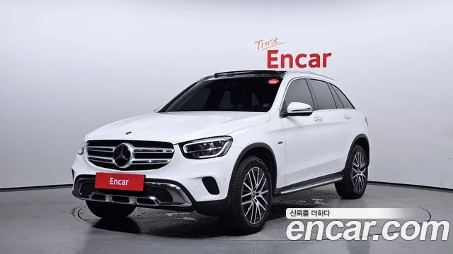 Mercedes-Benz GLC-Class GLC300e 4MATIC