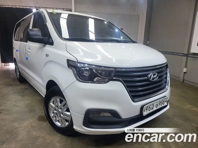 Hyundai Starex Smart