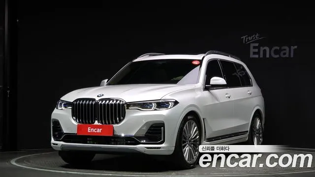 BMW X7 xDrive 40i Design Pure Excellence 6-Seater