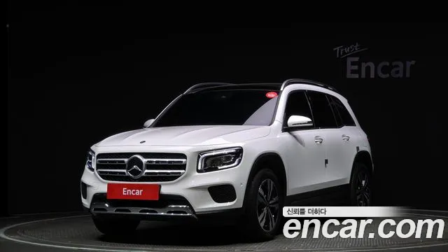 Mercedes-Benz GLB-Class GLB220