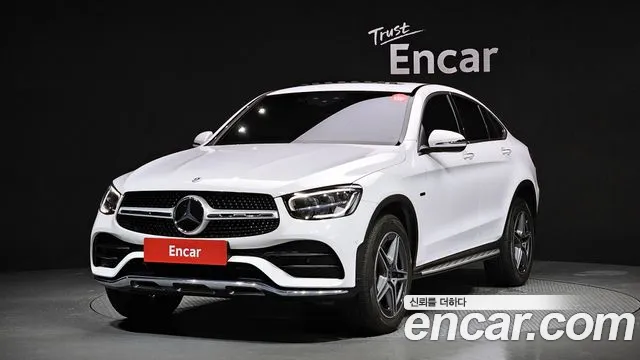 Mercedes-Benz GLC-Class GLC300e 4MATIC Coupe