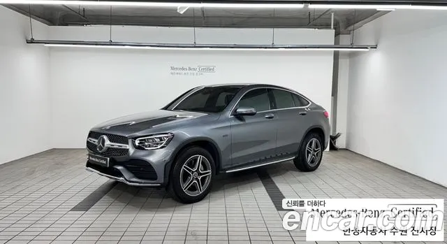 Mercedes-Benz GLC-Class GLC300e 4MATIC Coupe