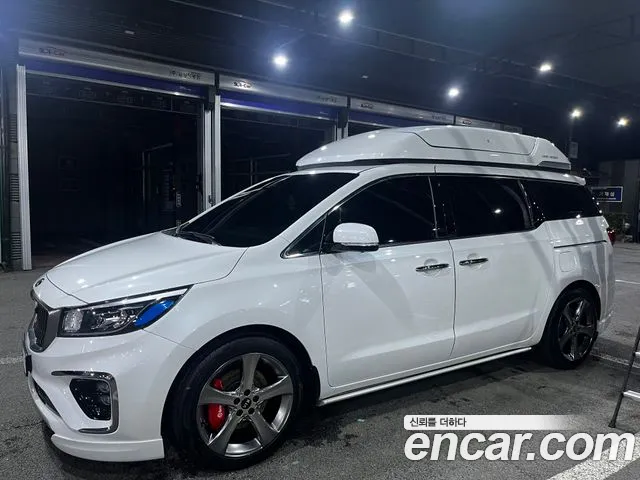 Kia Carnival 9-Seater Noblesse Special