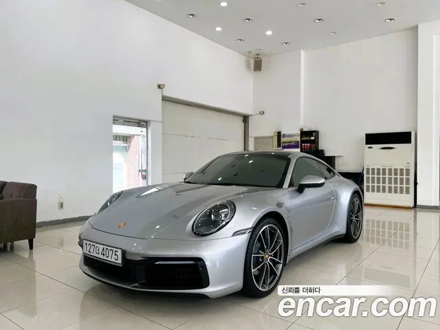 Porsche 911 Carrera 4