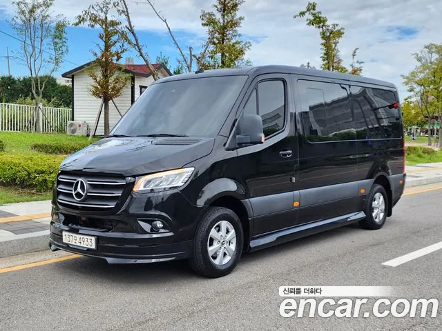 Mercedes-Benz Sprinter W907