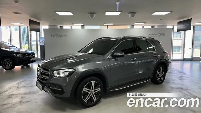 Mercedes-Benz GLE-Class GLE300d 4MATIC