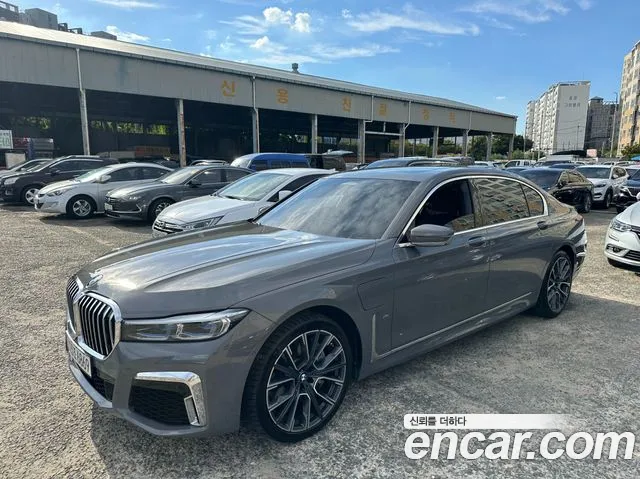 BMW 7-Series 745Le iPerformance M Sport