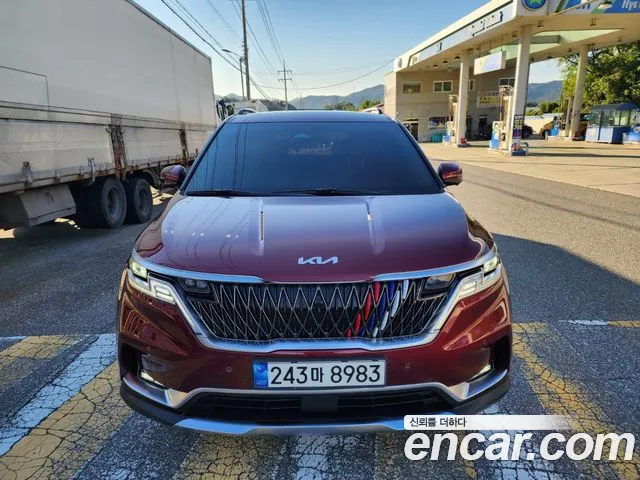 Kia Carnival Gasoline 7-Seater Signature