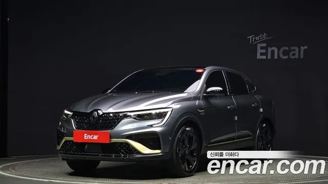 Renault-Samsung Arkana 1.6 E-TECH Iconic Design Package