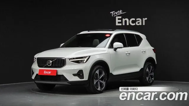 Volvo XC40 B4 Ultimate Bright