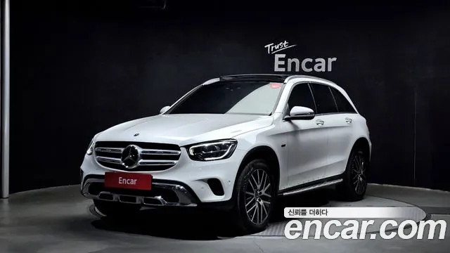 Mercedes-Benz GLC-Class GLC300e 4MATIC