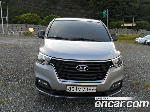 Hyundai Starex Smart