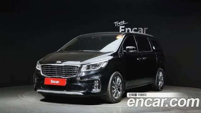 Kia Carnival 9-Seater Noblesse Special