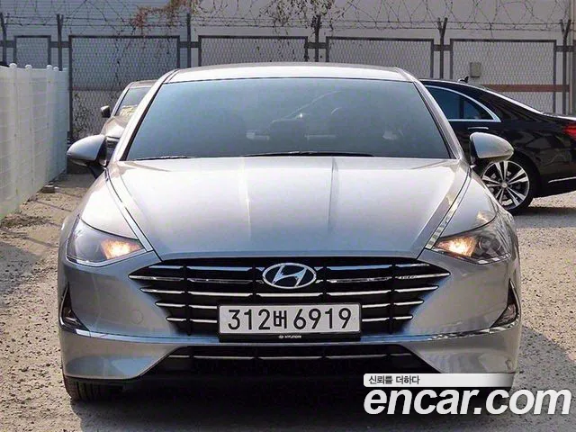 Hyundai Sonata Style