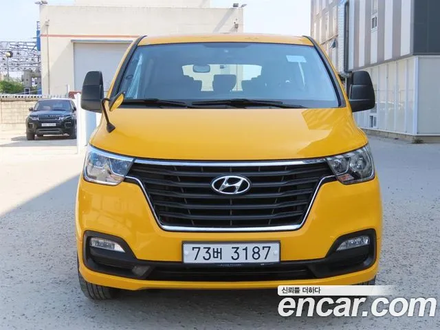 Hyundai Starex Smart