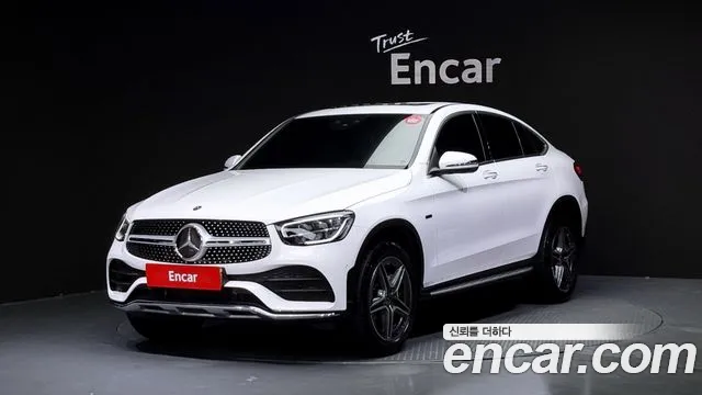 Mercedes-Benz GLC-Class GLC300e 4MATIC Coupe