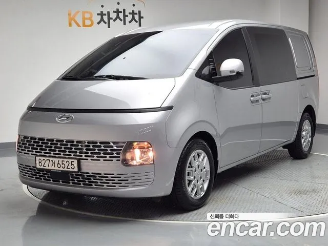 Hyundai Staria Modern