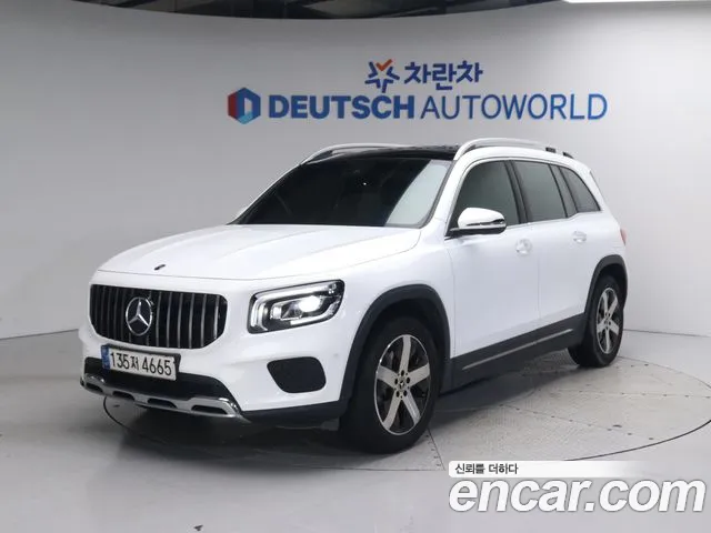 Mercedes-Benz GLB-Class GLB220