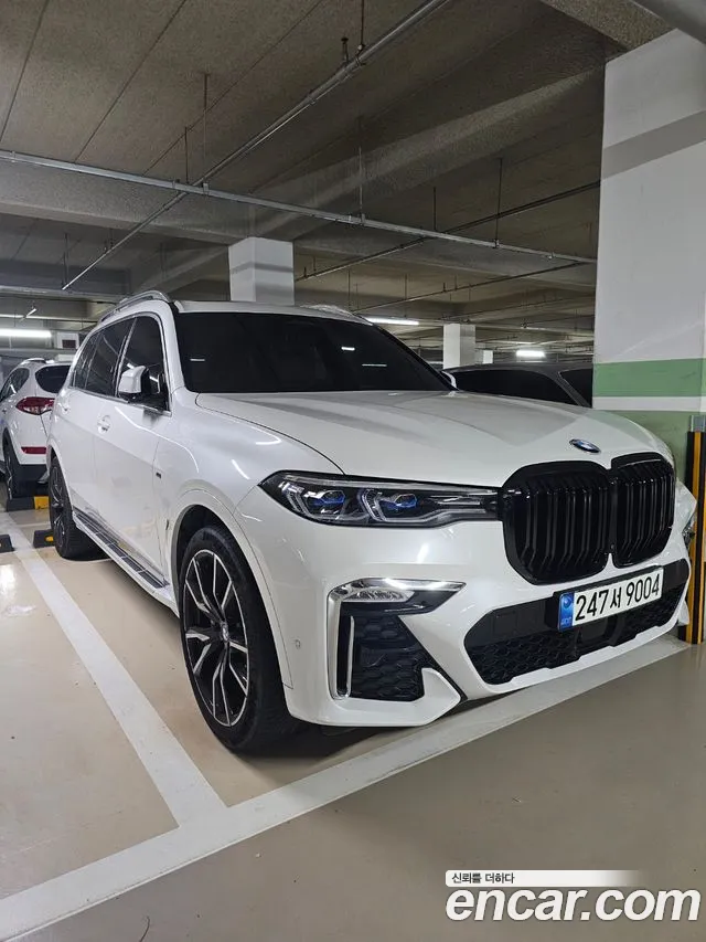 BMW X7 xDrive 40i Design Pure Excellence 6-Seater