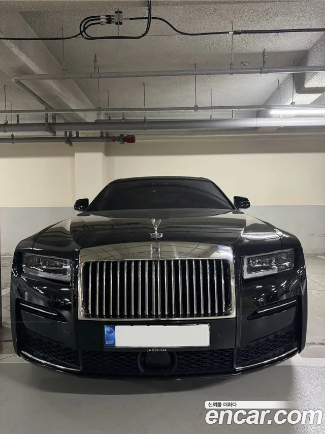 Rolls-Royce Ghost 6.7 V12