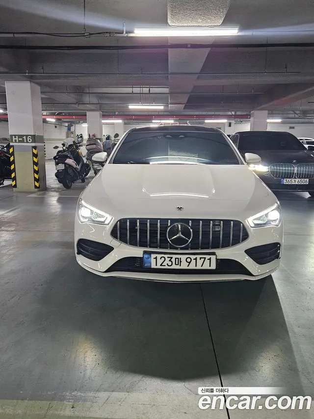 Mercedes-Benz CLA-Class CLA250 4MATIC