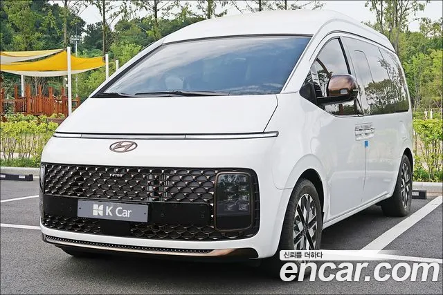 Hyundai Staria Limousine