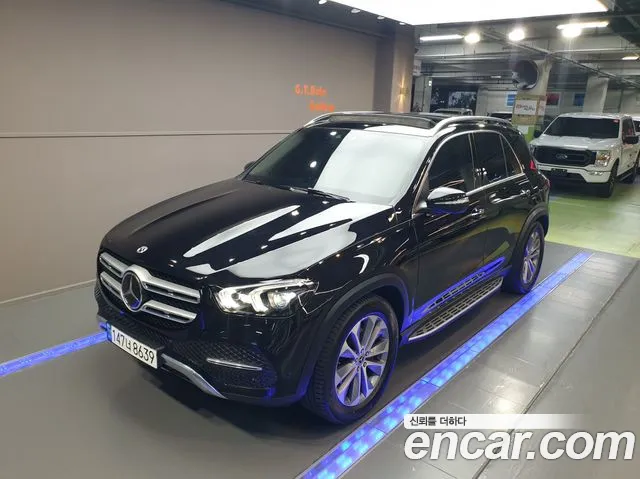 Mercedes-Benz GLE-Class GLE300d 4MATIC