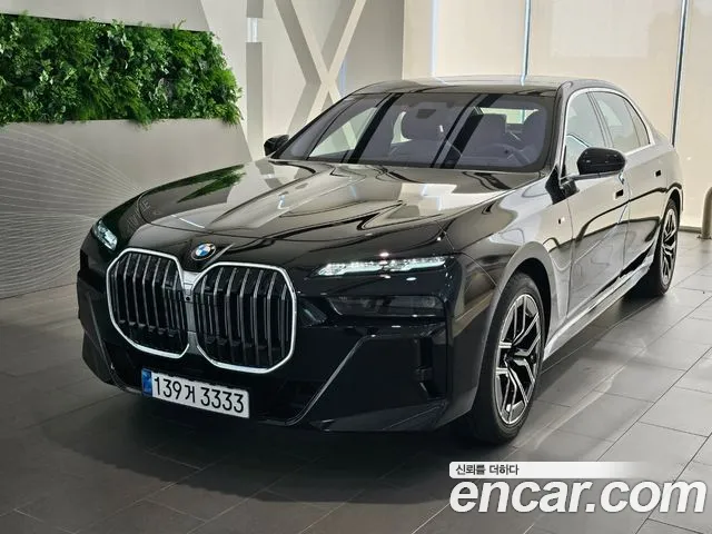 BMW 7-Series 740i xDrive M Sport