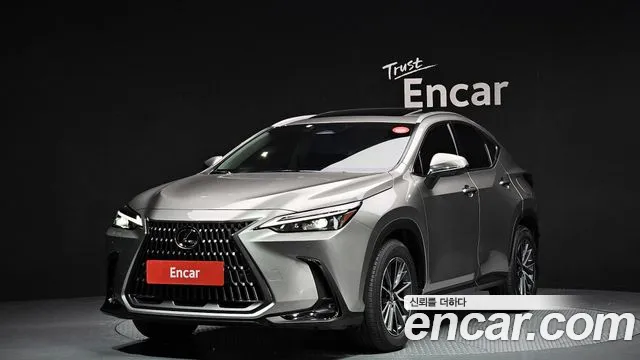 Lexus NX Premium