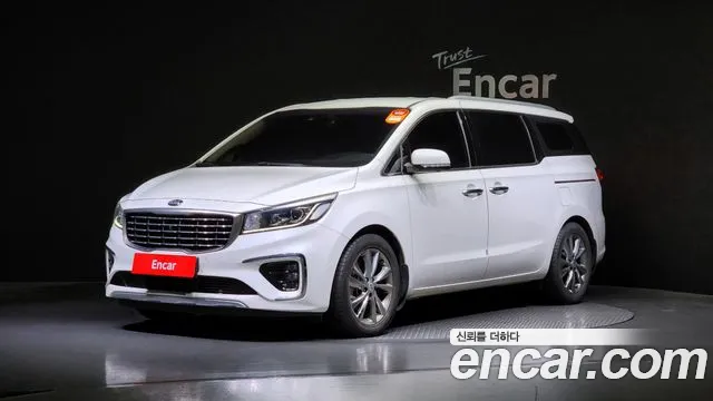 Kia Carnival President