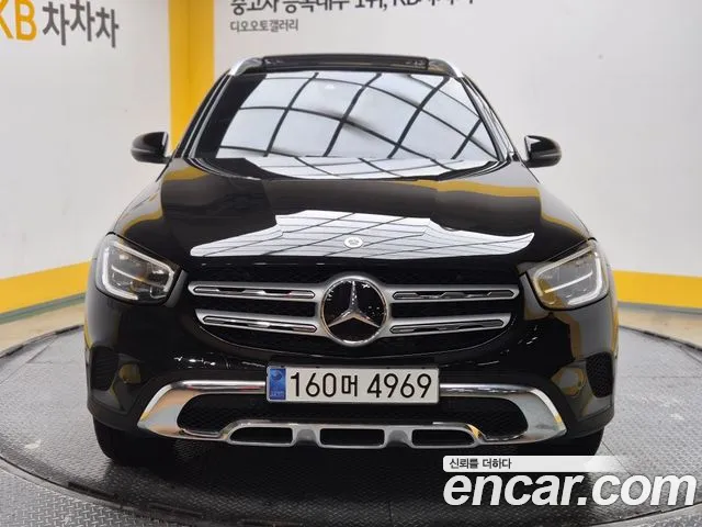 Mercedes-Benz GLC-Class GLC300e 4MATIC