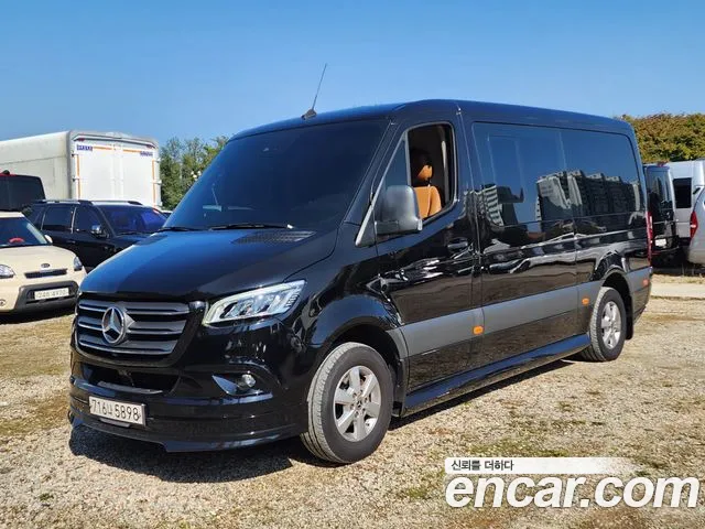 Mercedes-Benz Sprinter W907