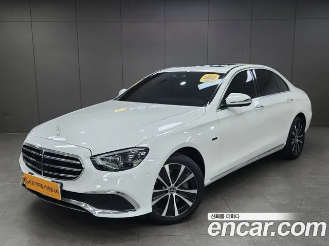 Mercedes-Benz E-Class E300e 4MATIC Exclusive