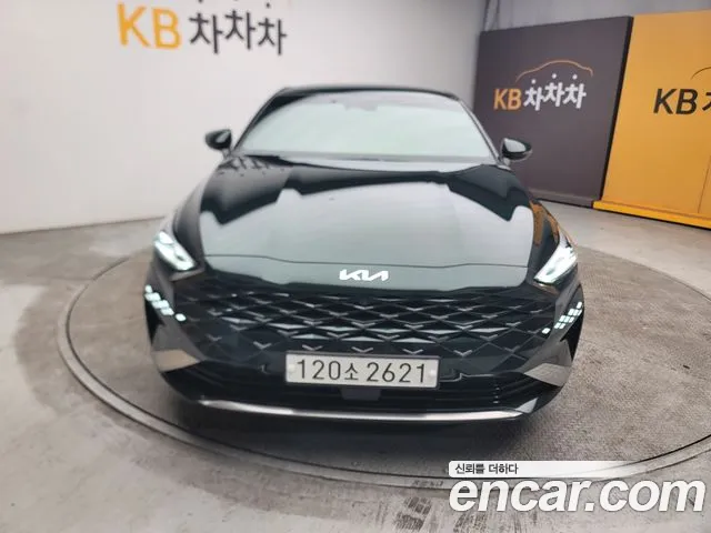 Kia K8 Signature