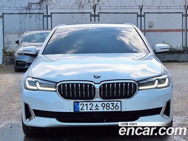 BMW 5-Series 530i Luxury